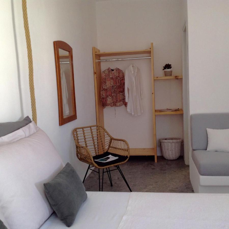 Anita Rooms & Suites Milos Adamantas  Bagian luar foto