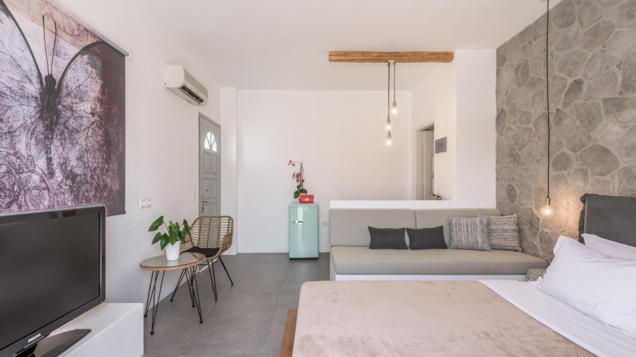 Anita Rooms & Suites Milos Adamantas  Bagian luar foto