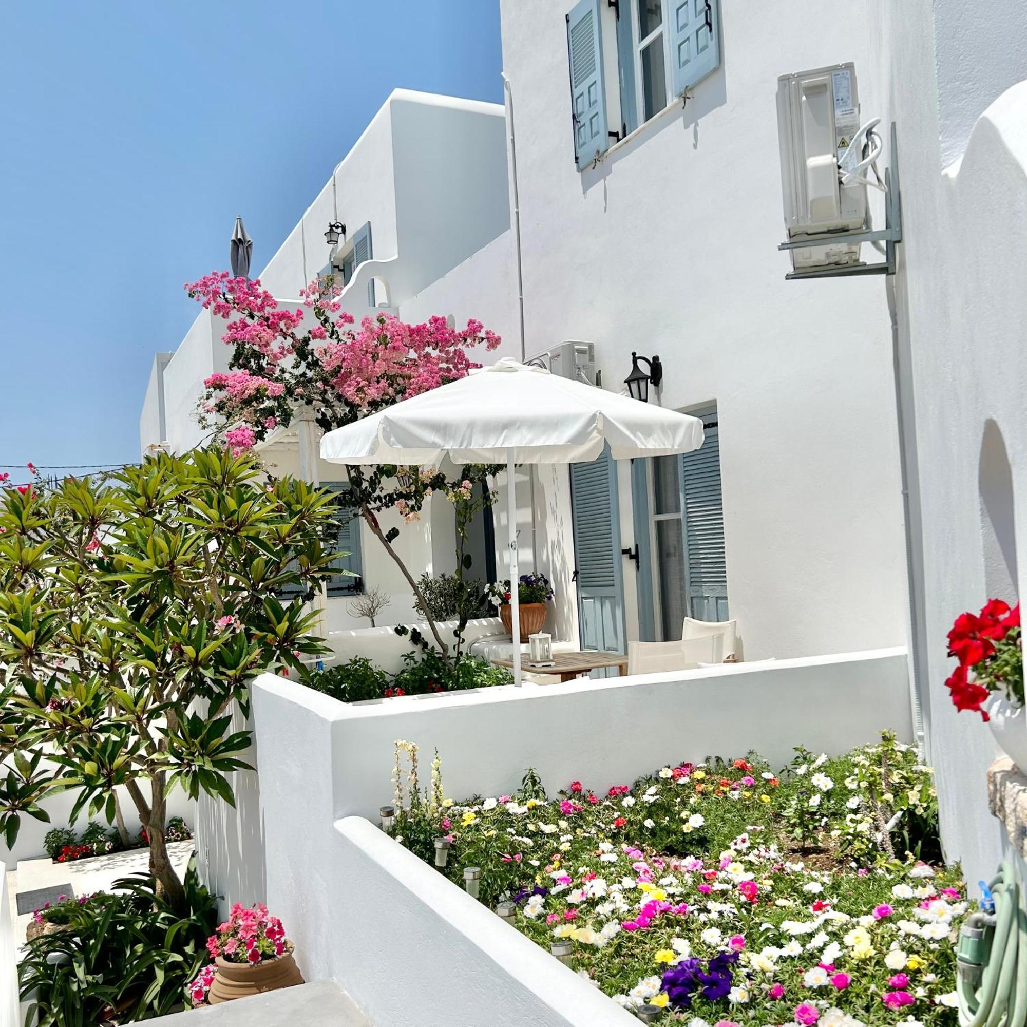 Anita Rooms & Suites Milos Adamantas  Bagian luar foto