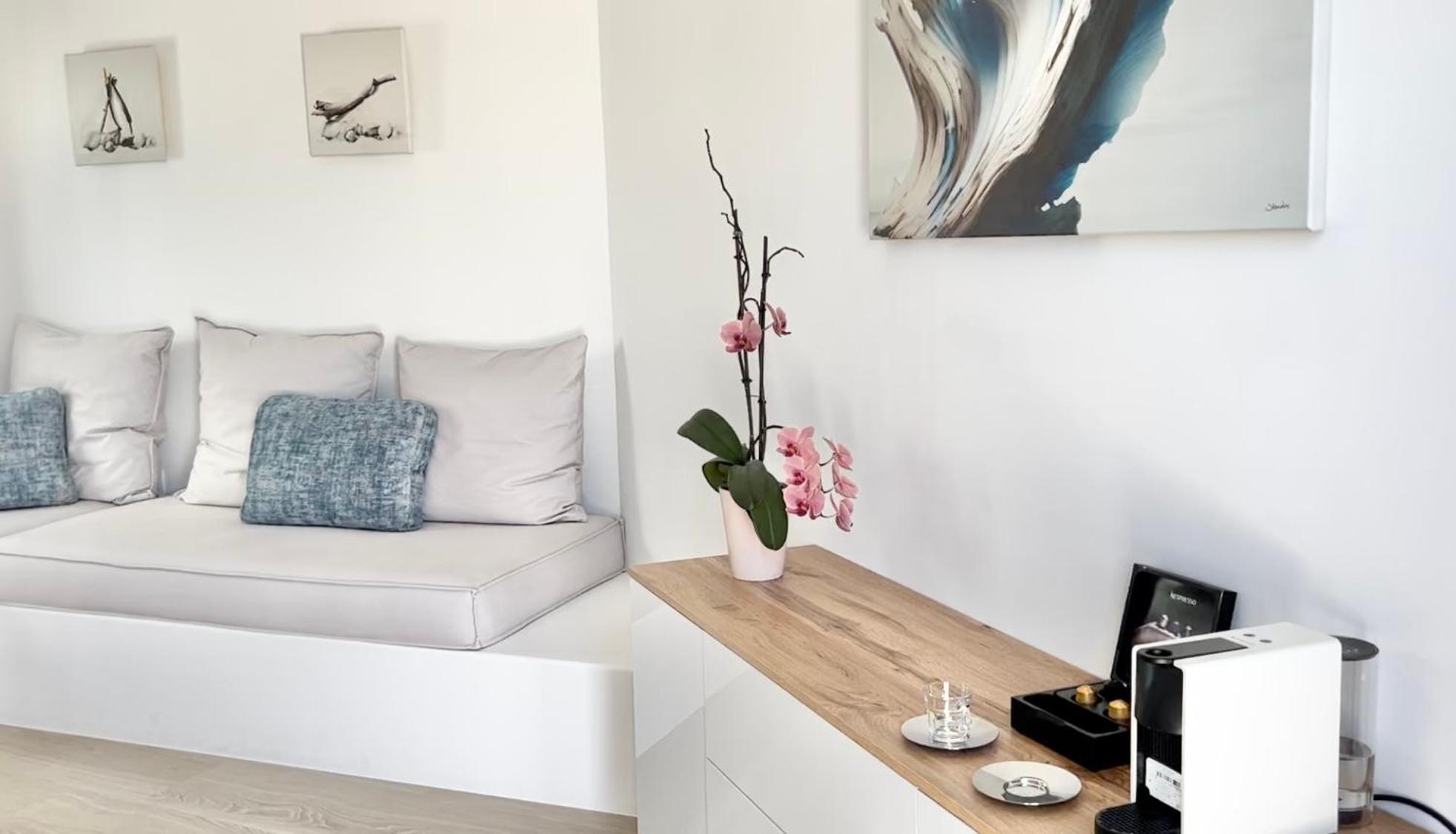 Anita Rooms & Suites Milos Adamantas  Bagian luar foto