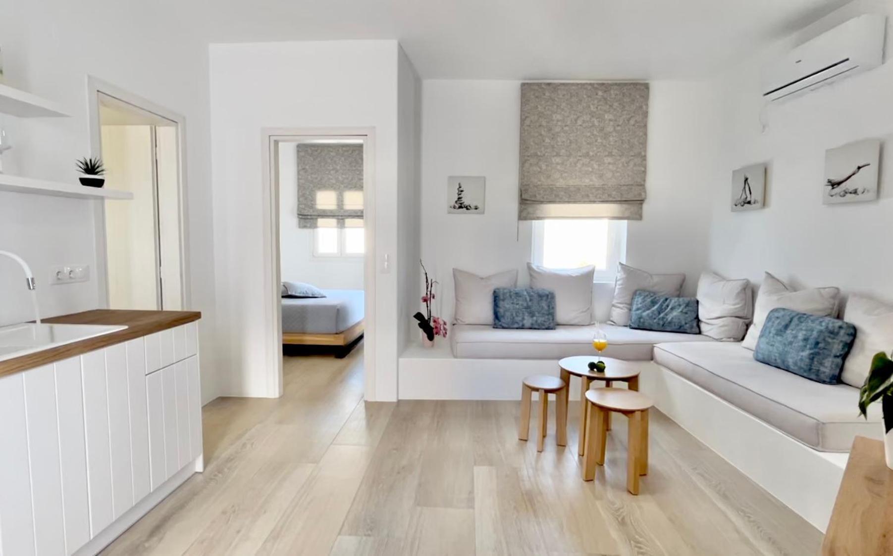 Anita Rooms & Suites Milos Adamantas  Bagian luar foto