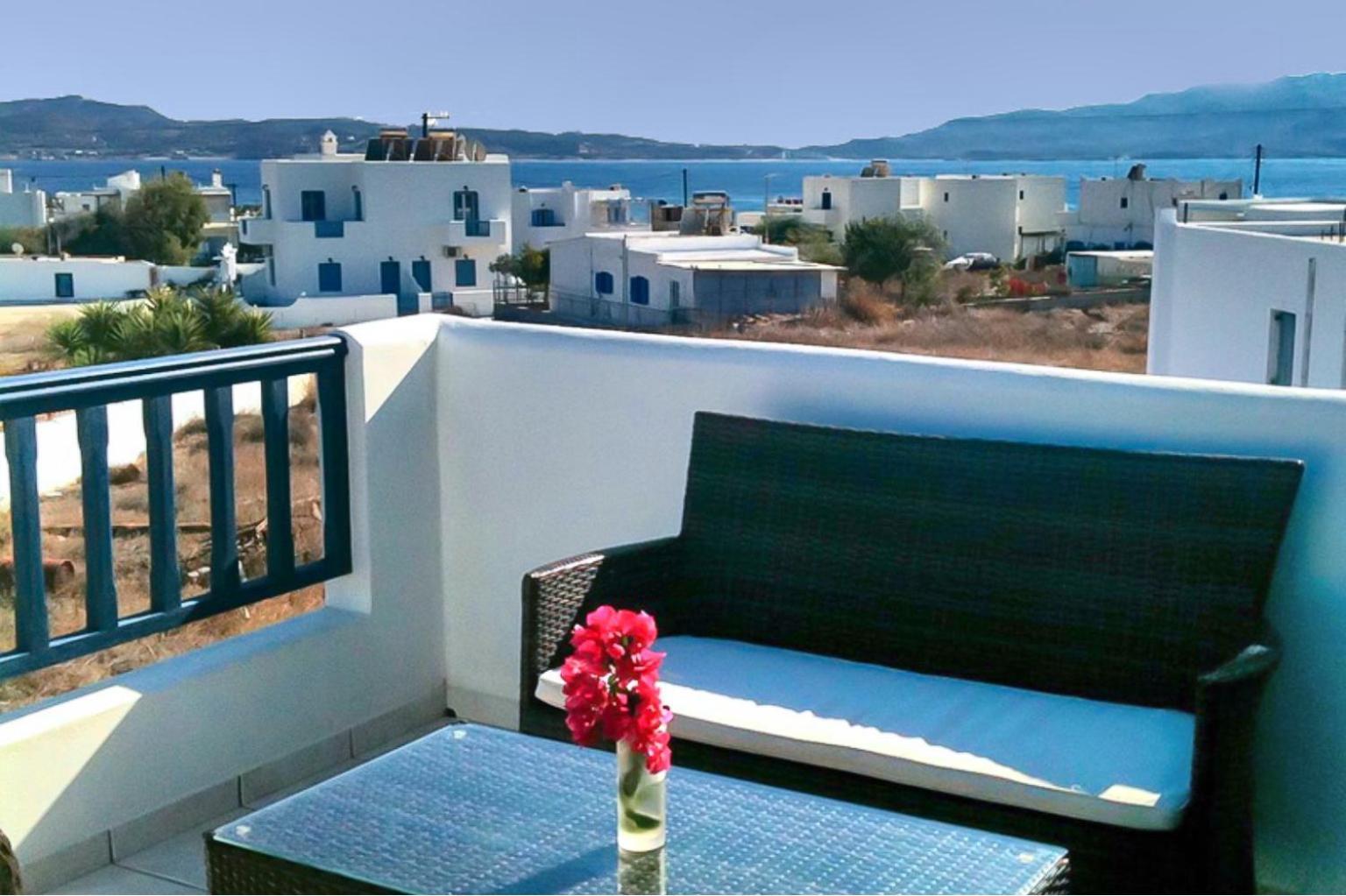 Anita Rooms & Suites Milos Adamantas  Bagian luar foto