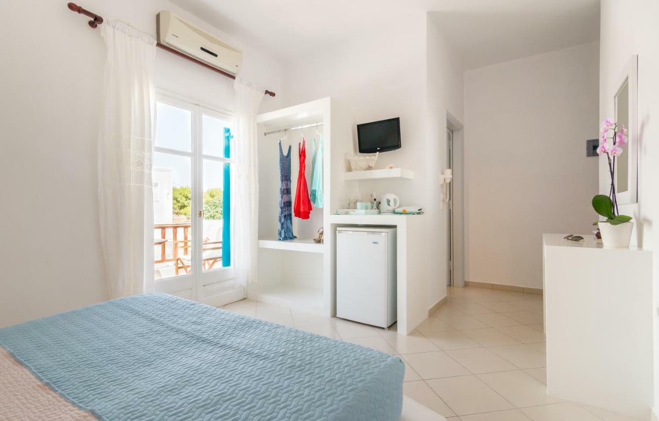 Anita Rooms & Suites Milos Adamantas  Bagian luar foto