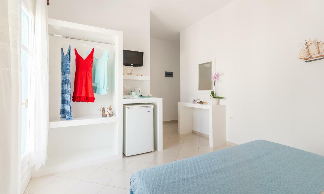 Anita Rooms & Suites Milos Adamantas  Bagian luar foto